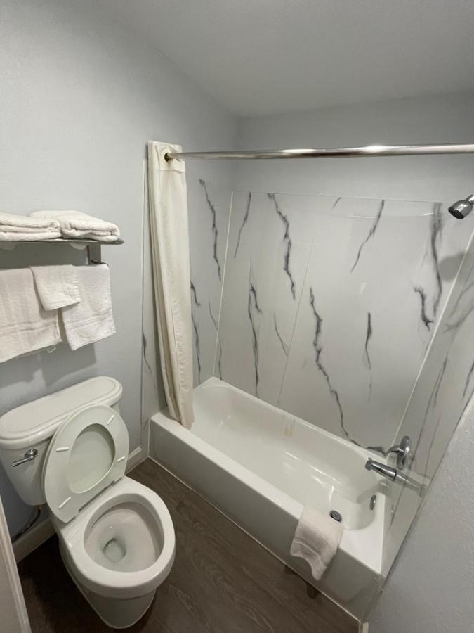 Western Inn West Columbia Екстериор снимка